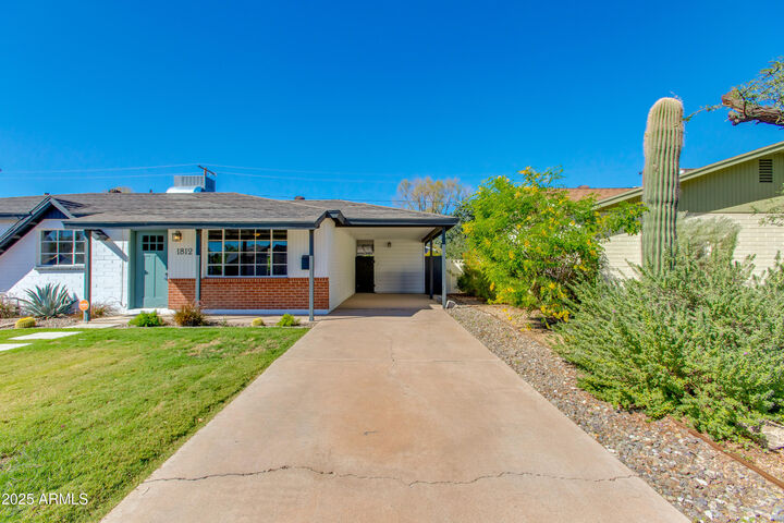 Property Photo:  1812 S Shafer Drive  AZ 85281 