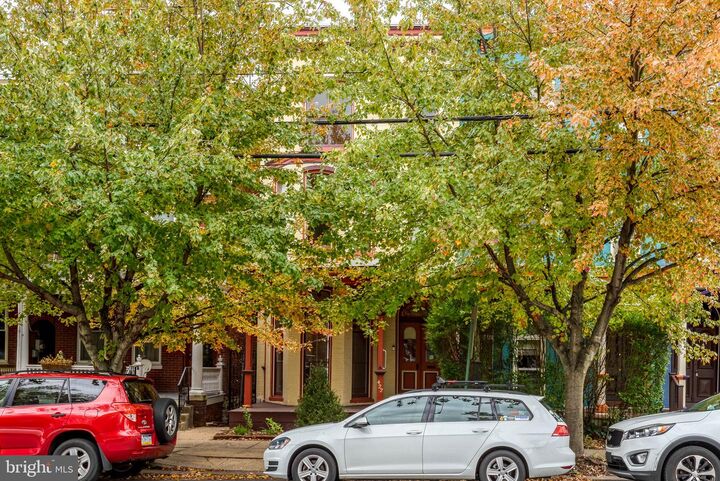 Property Photo:  422 W James Street  PA 17603 