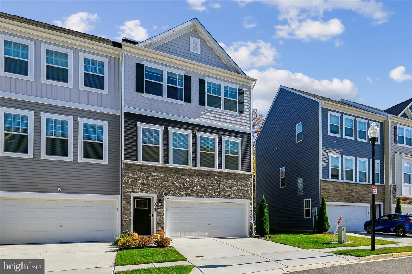 Property Photo: 2047 Hinshaw Drive MD 21113