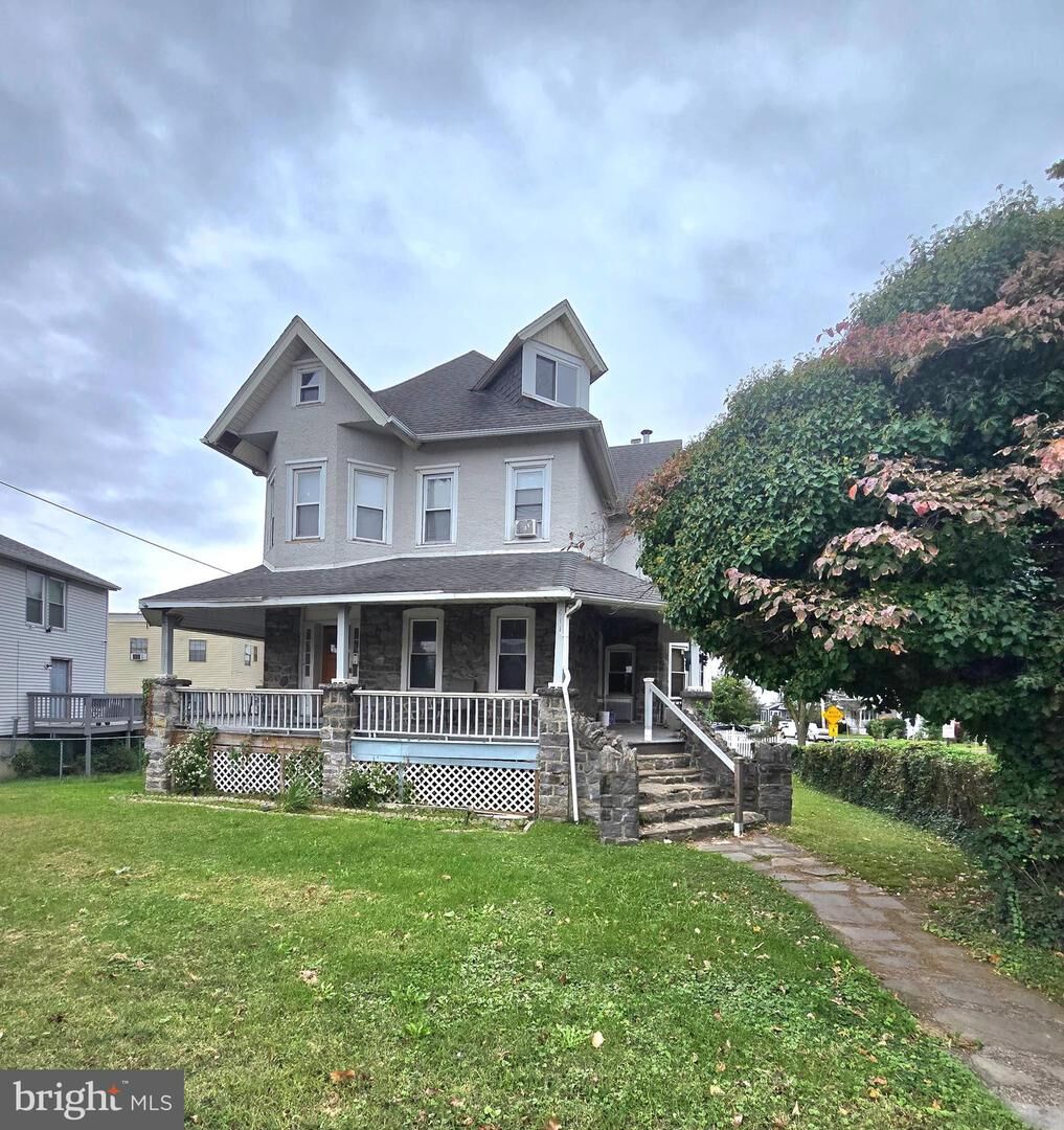 Property Photo: 411 Chester Pike PA 19079