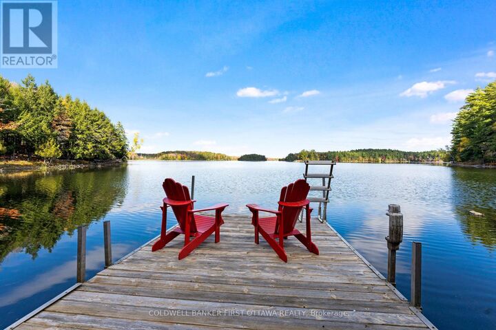 Property Photo: 308 Scott Court ON K0H 2B0