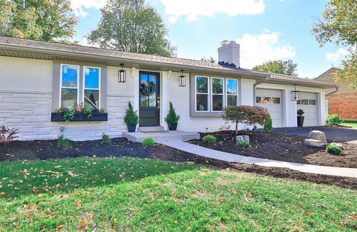Property Photo: 7961 Elbrecht Drive OH 45242