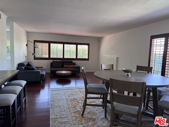 2925 Dona Susana Dr  Studio City CA 91604 photo
