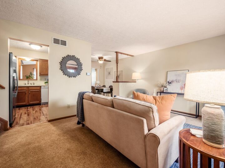 Property Photo:  3894 Maidens Larne Drive  OH 43221 