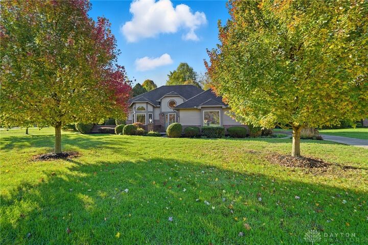 Property Photo: 2244 Blackoak Drive OH 45373