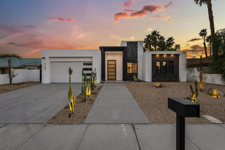 Property Photo: 67385 Ovante Road CA 92234