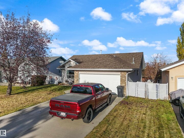 Photo de la propriété:  4469 Beckett Road  AB T7A 1T6