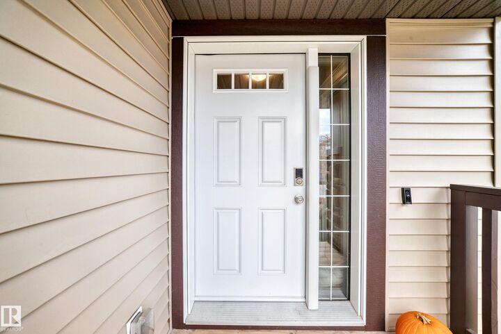 Property Photo: 28 Durrand Bend AB T8L 0N2