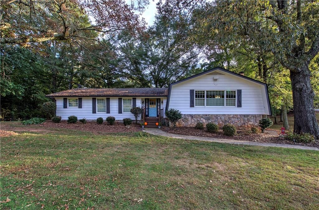 Property Photo: 1240 Evans Cook Road GA 30115