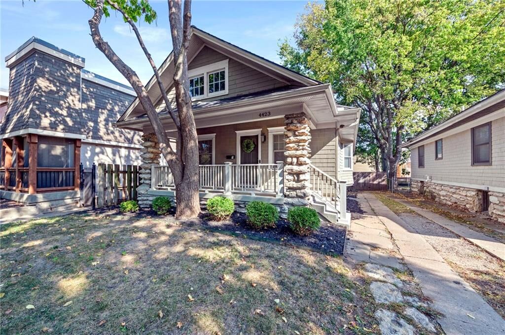 Property Photo:  4423 Jefferson Street  MO 64111 