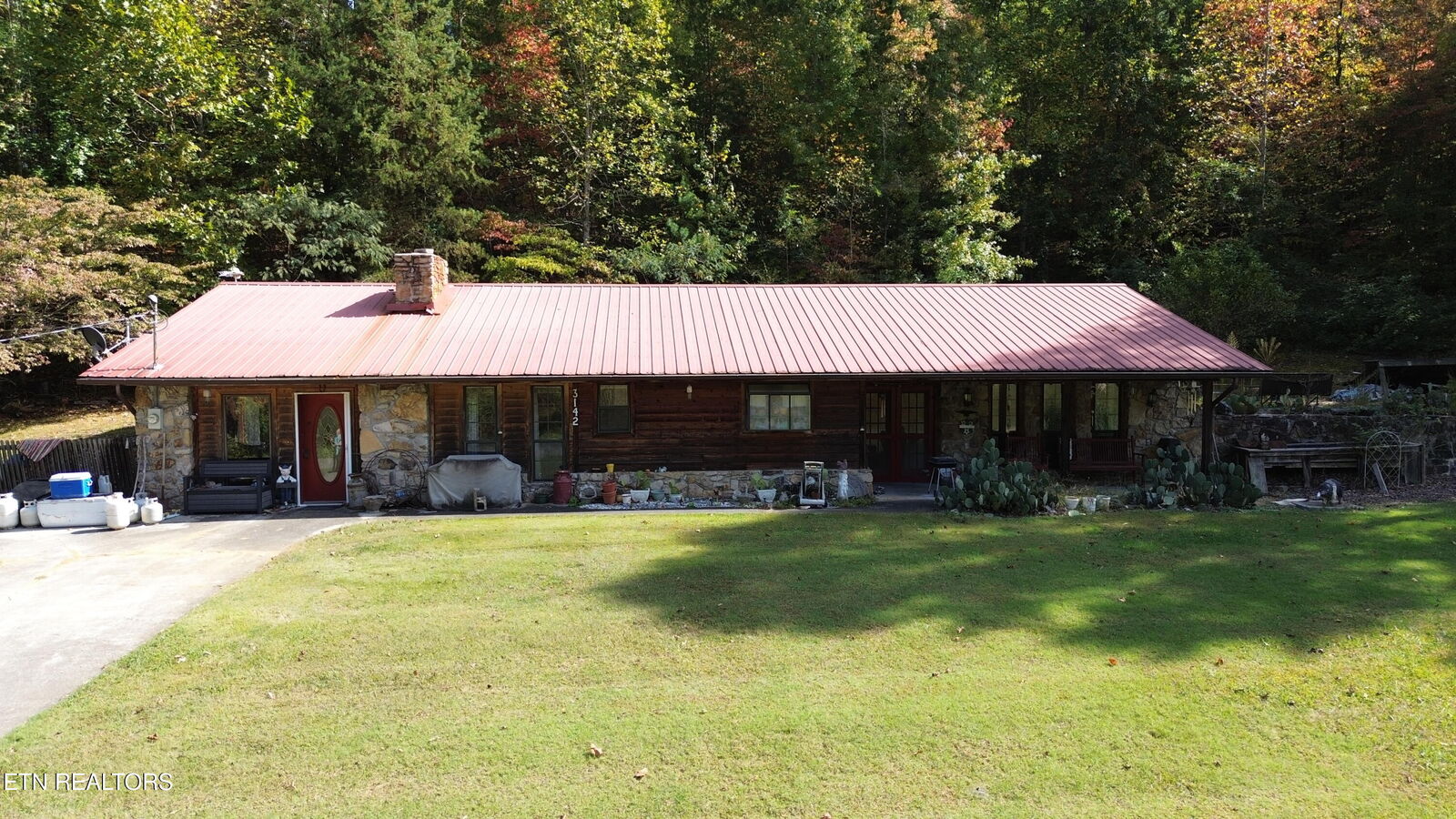 Property Photo: 3136-3142 Allegheny Loop Rd TN 37803