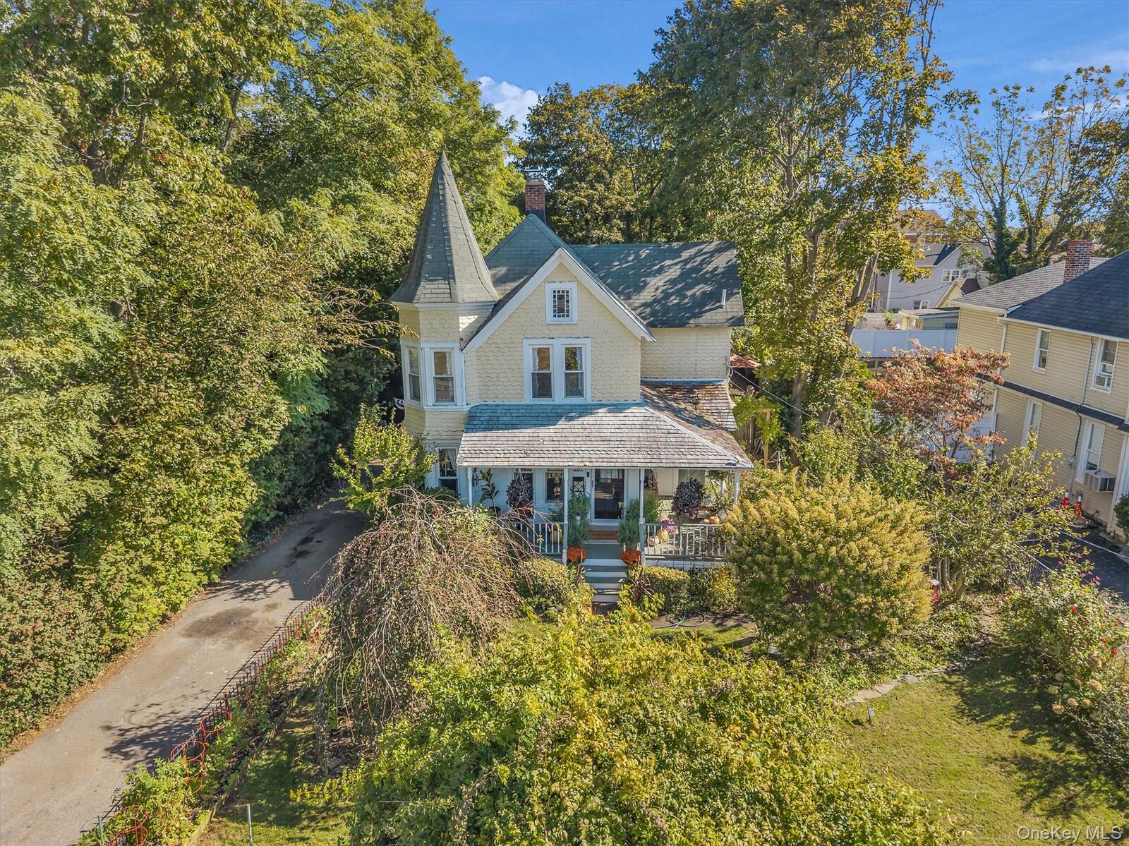 Property Photo:  67 Jayne Avenue  NY 11772