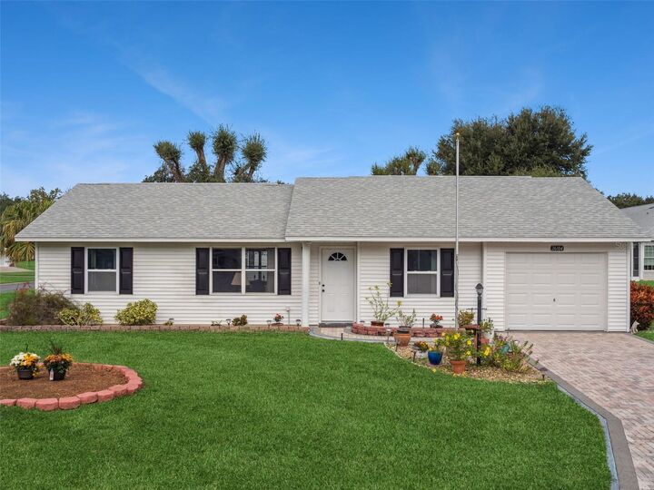 Property Photo: 26104 Newcombe Circle FL 34748