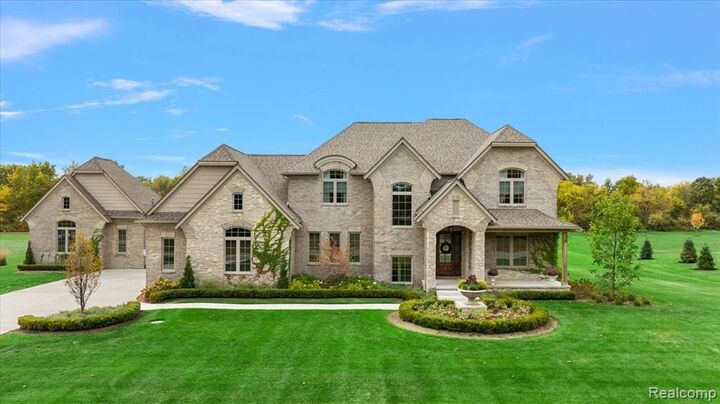 Property Photo: 62477 Rosina Court MI 48096 4802