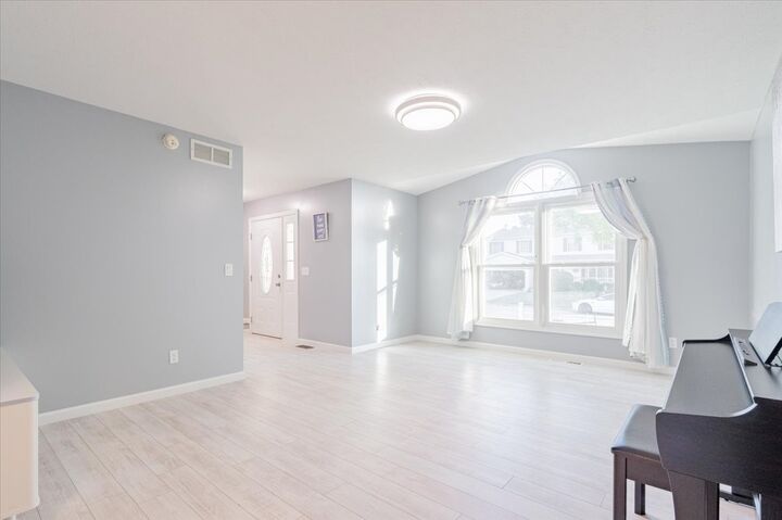 Property Photo:  1314 Lismore Lane  IL 61761