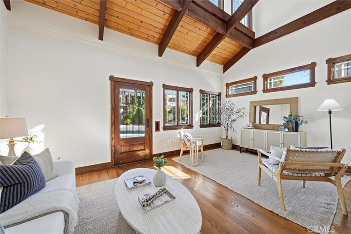 Property Photo:  728 Calle De Arboles  CA 90277 