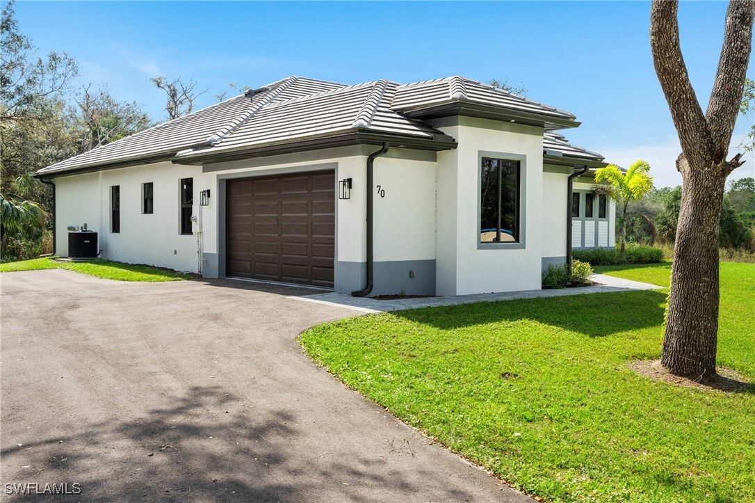 Property Photo:  70 33rd Avenue NW  FL 34120 