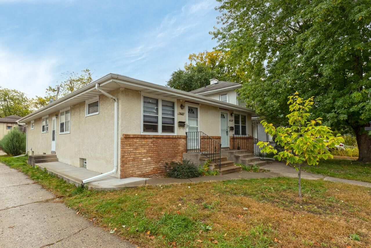 Property Photo: 3009 39th Avenue S MN 55406