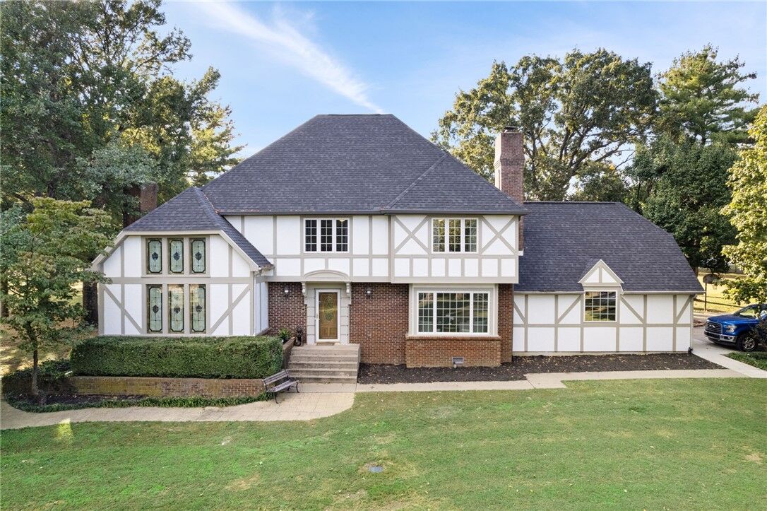 Property Photo: 1483 N Main Street AR 72719