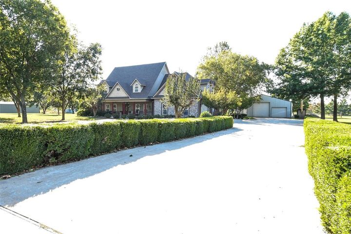 Property Photo: 302 Spring Creek Road AR 72745