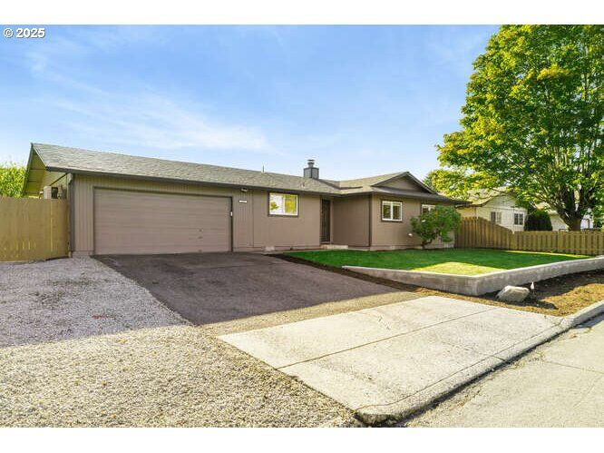 Property Photo: 15507 SE 14th St WA 98683