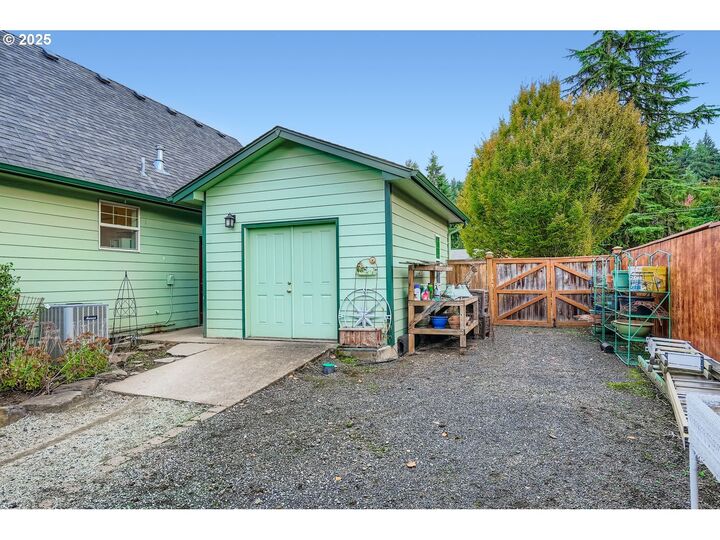 4135 NW Alder Ave  Albany OR 97321 photo