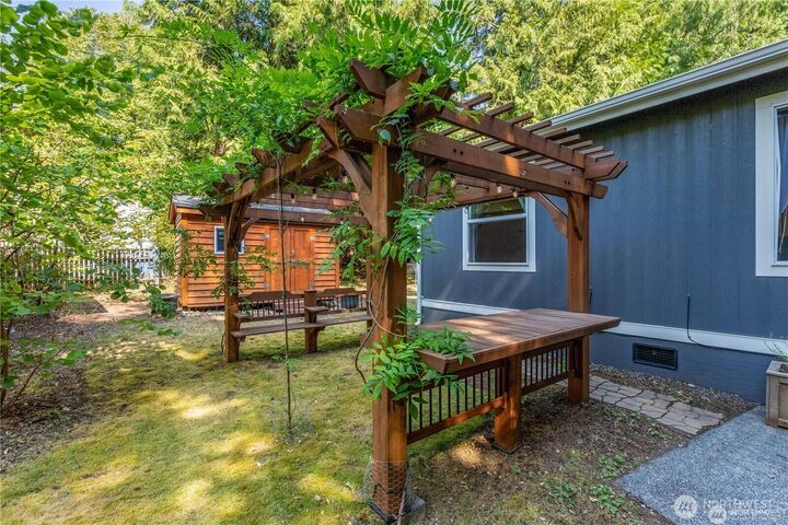 Property Photo:  2516  Northshore Road 15  WA 98226