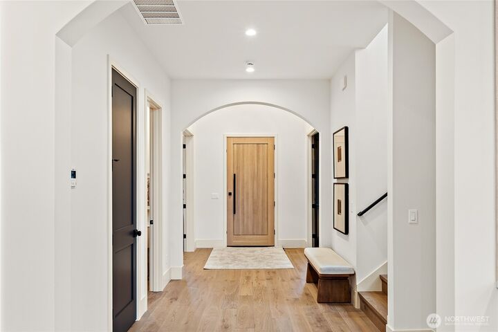 Property Photo:  4103  43rd Avenue NE  WA 98105