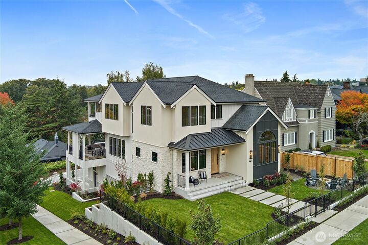 Property Photo:  4103  43rd Avenue NE  WA 98105 