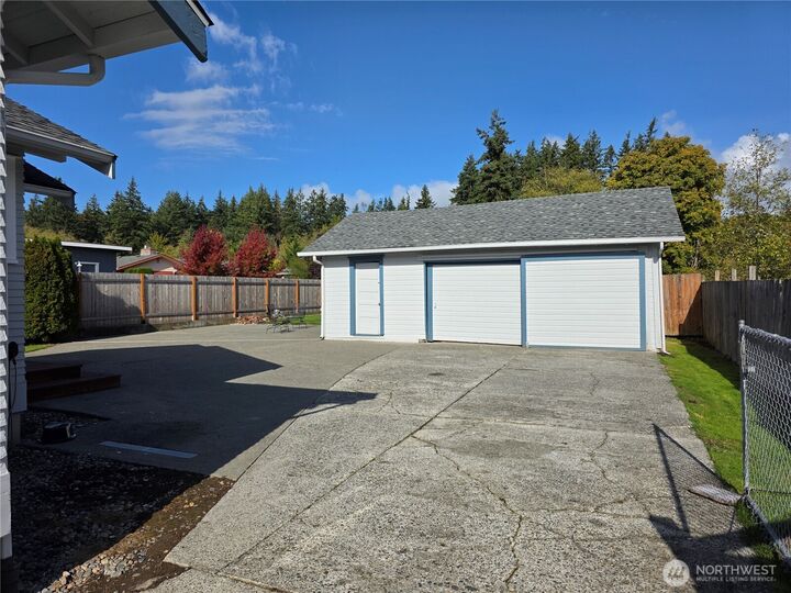 Property Photo:  7917  276th Street NW  WA 98292