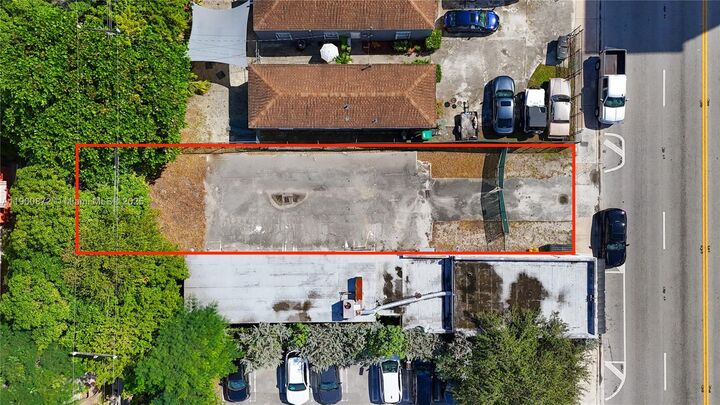 1485 NW 54th St  Miami FL 33142 photo