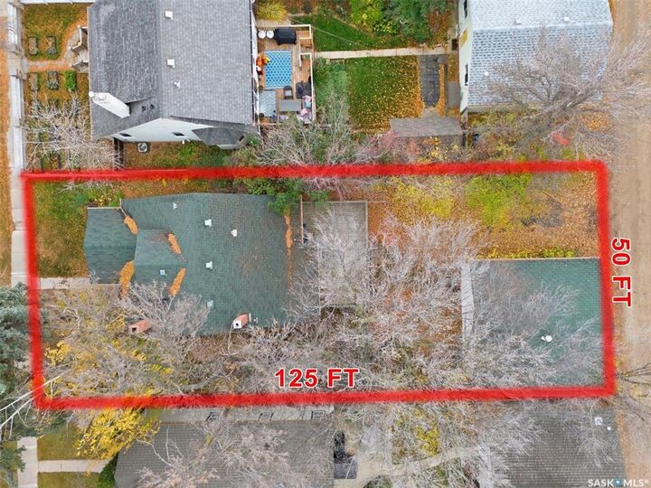 Property Photo: 210 8th Street E SK S7H 0P3