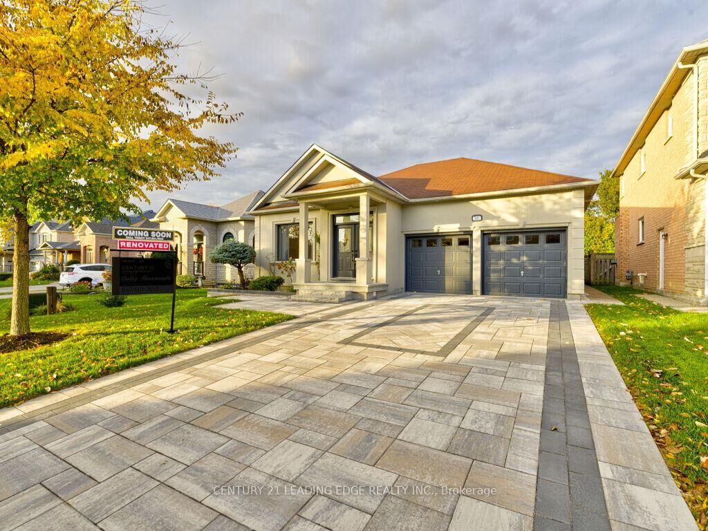 Photo de la propriété: 52 Sabiston Drive ON L3R 2B5