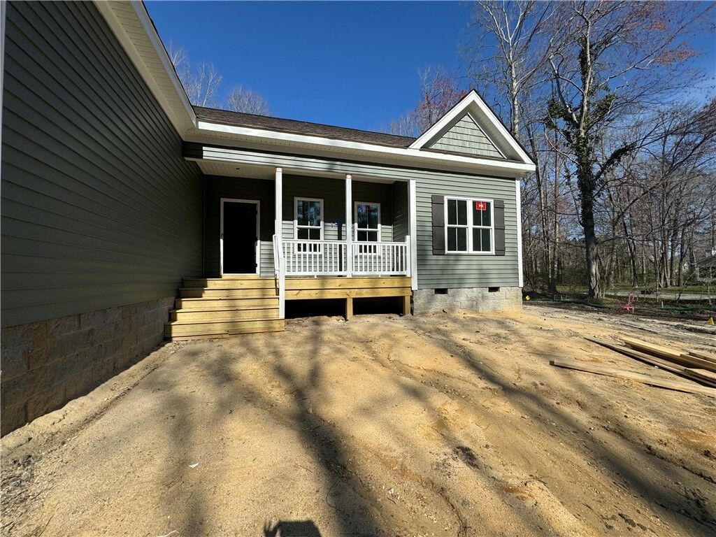 Property Photo: 131 Brookhaven Drive VA 23188-2503