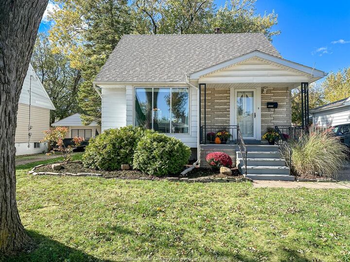 Property Photo:  1833 Norman  ON N8T 1R9