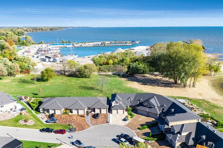 7 Mettawas Lane  Kingsville ON N9Y 0A2 photo