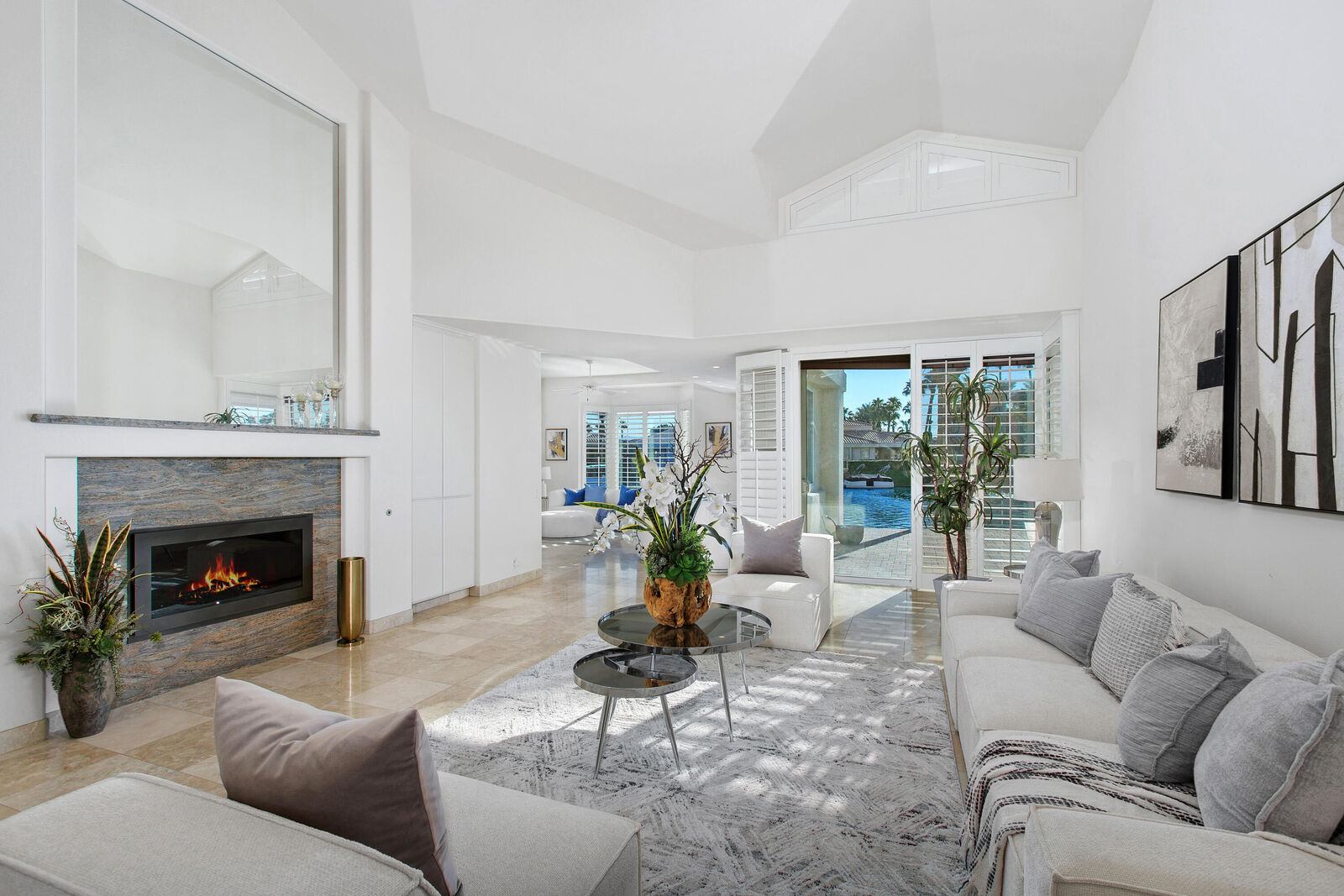 Property Photo:  47380 Via Cordova  CA 92253 