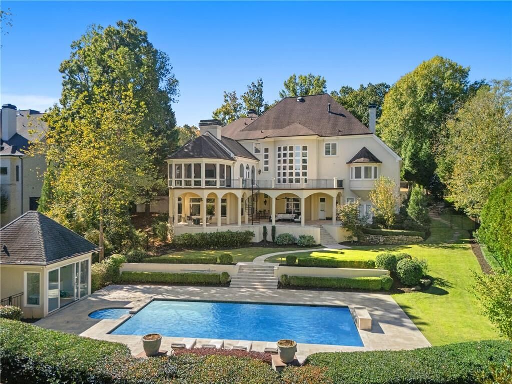 Property Photo:  8870 Old Southwick Pass  GA 30022 