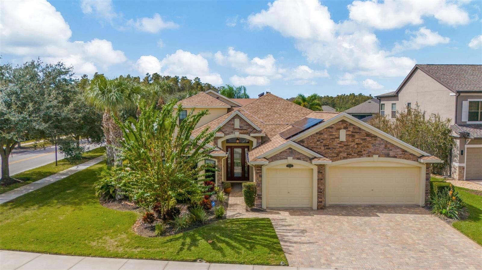 Property Photo:  19361 Yellow Clover Drive  FL 33647