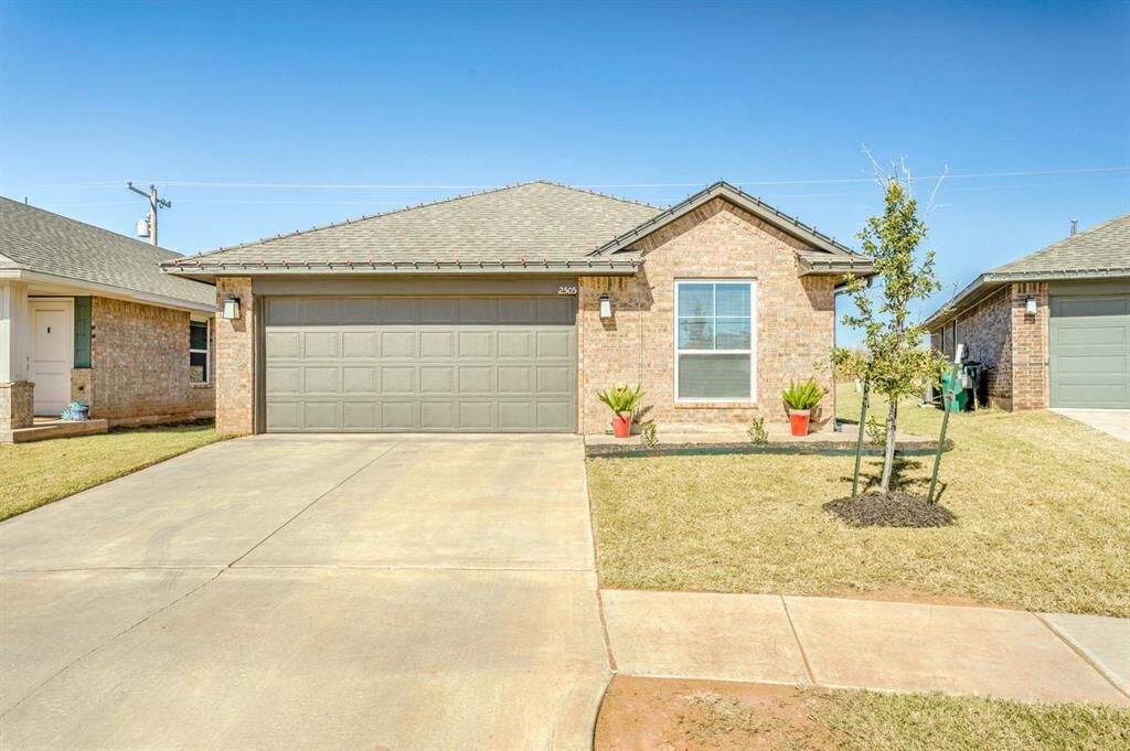 Property Photo:  2505 NW 199th Street  OK 73012 