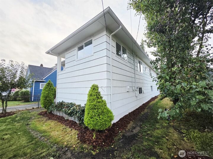 Property Photo: 1613 Cherry Street WA 98520