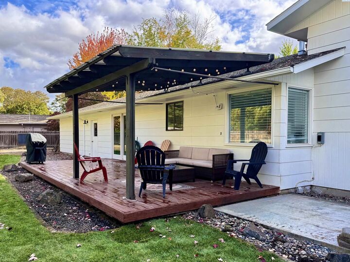 Property Photo: 715 Liberty Place WA 99362