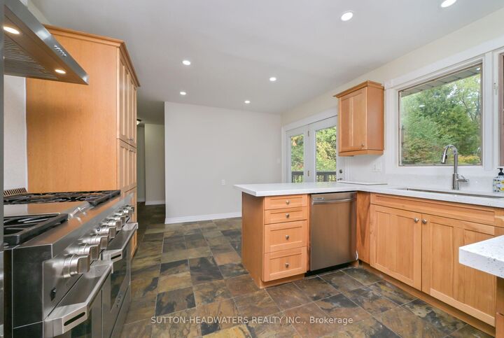 Property Photo: 5 Cedar Drive ON L7K 1H4