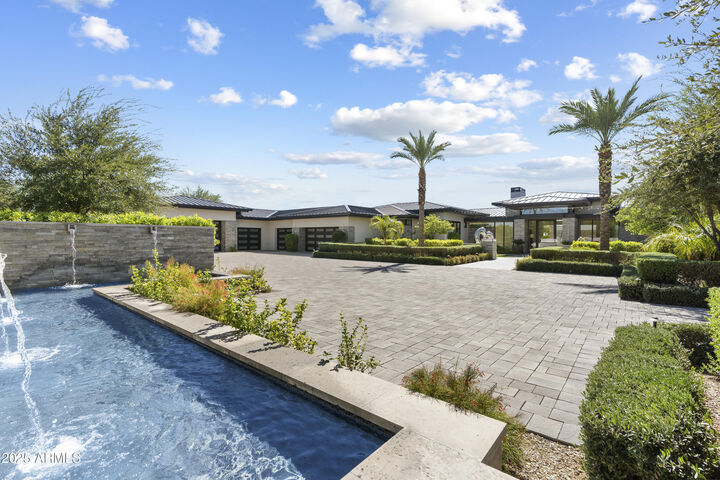 Property Photo: 5001 N Wilkinson Road AZ 85253