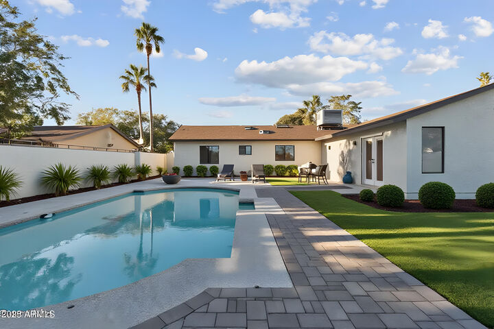 Property Photo:  3319 E Campo Bello Drive  AZ 85032