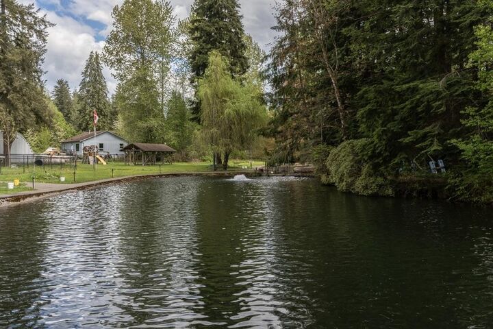 Property Photo:  31474 Townshipline Avenue  BC V4S 1G4 