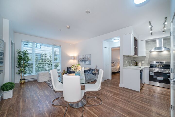 Photo de la propriété:  5355 Lane Street 317  BC V5H 0H1 