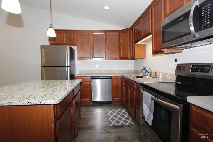 Property Photo:  3434 5th St. B  ID 83501 