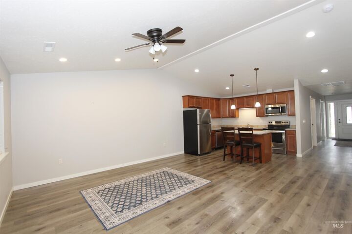 Property Photo: 3434 5th St. B ID 83501