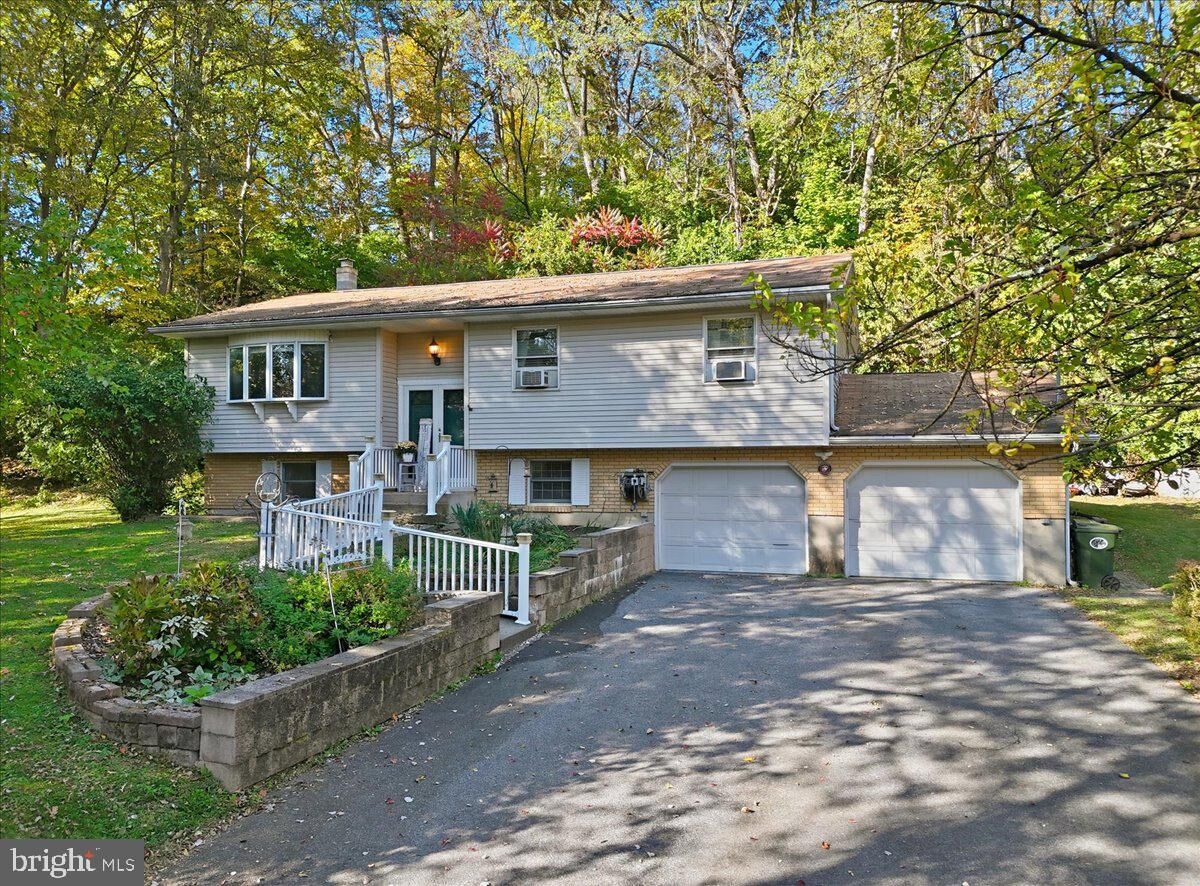 Property Photo:  4506 4th Terrace  PA 18013 